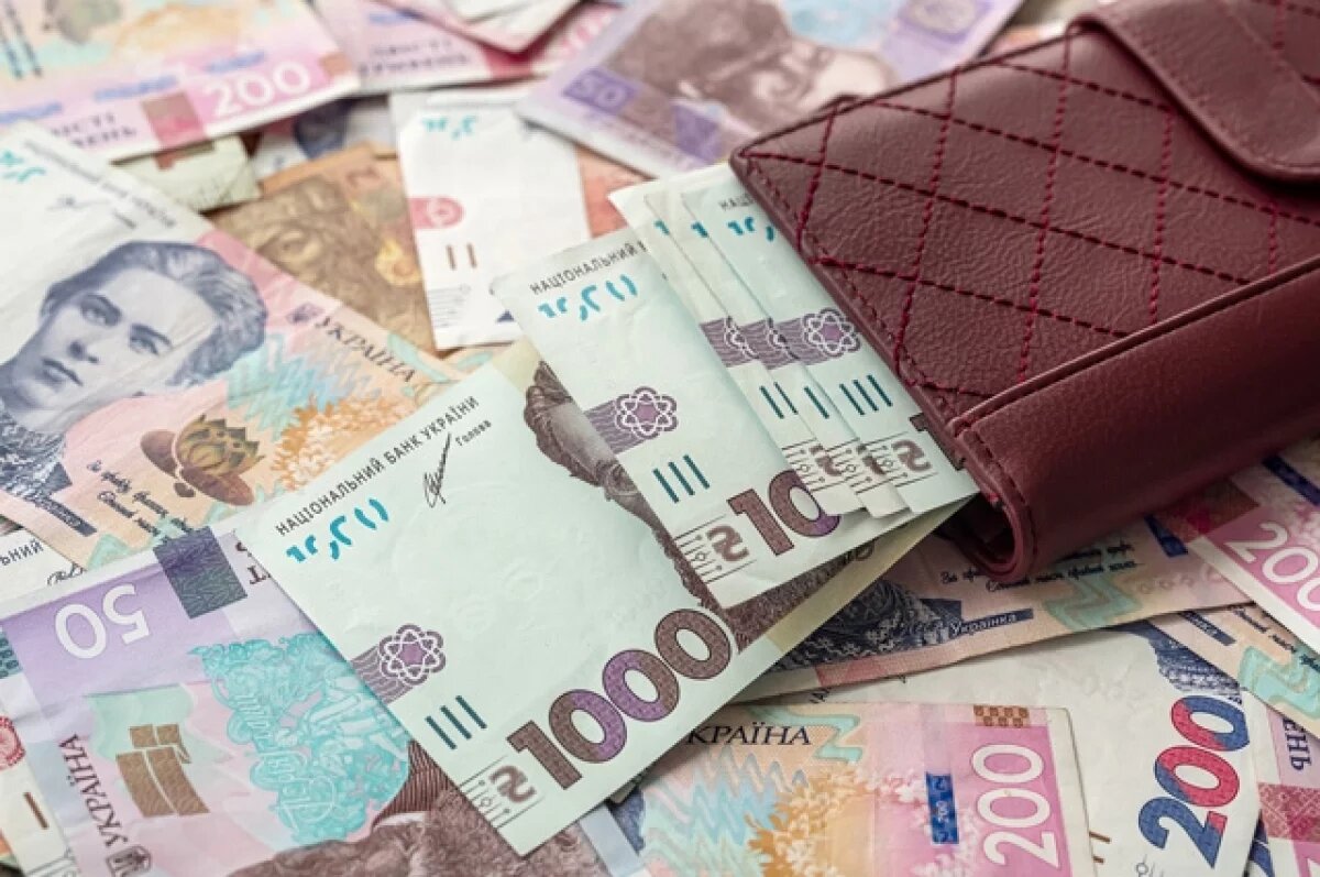    МВФ предложил Украине девальвировать гривну ради укрепления бюджета