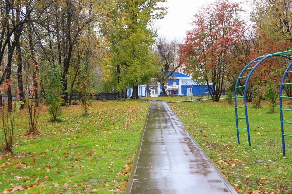    Парк ВРЗ. Октябрь 2025 года. Источник: Виталий Барабаш/"Толк"