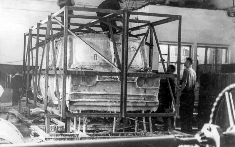    Контрформа для изготовления кузова Старта.