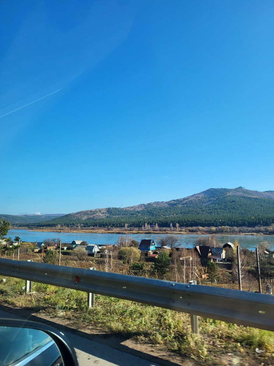 Река Селенга очень красива