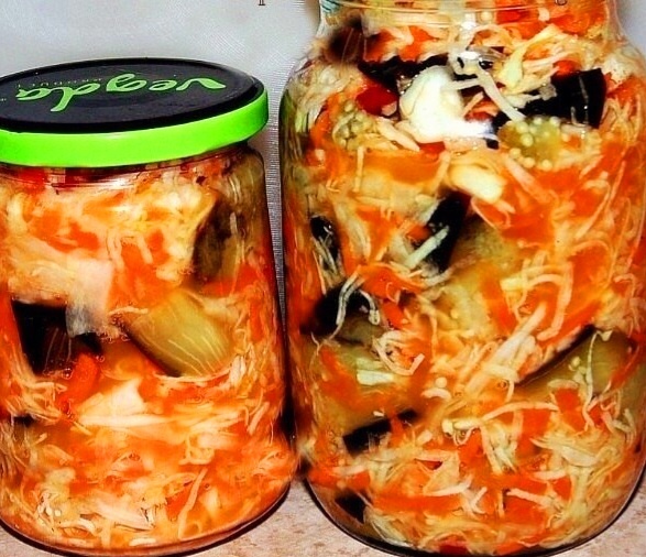 Баклажаны кусочками с капустой на зиму в банках
