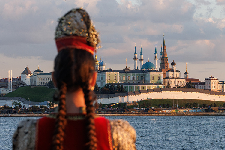    Стратегия и тогда, и сейчас является больше декларативным документом без четкого плана действий и конкретных механизмов реализации, что снижает ее практическую ценность. В общем, это больше похоже на ежегодный отчет минкульта по итогам года.   
Фото: «БИЗНЕС Online»