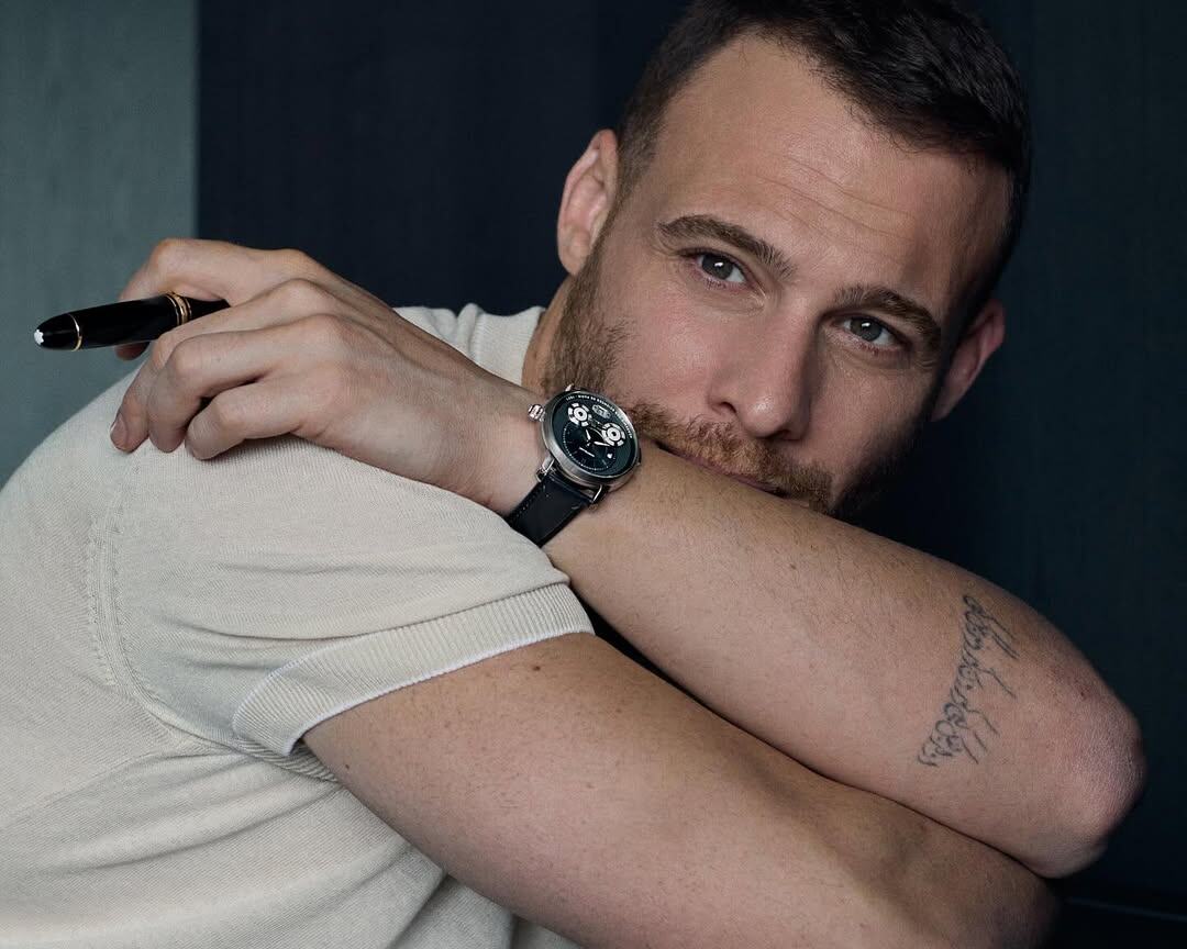 Фото взято из социальной сети актёра