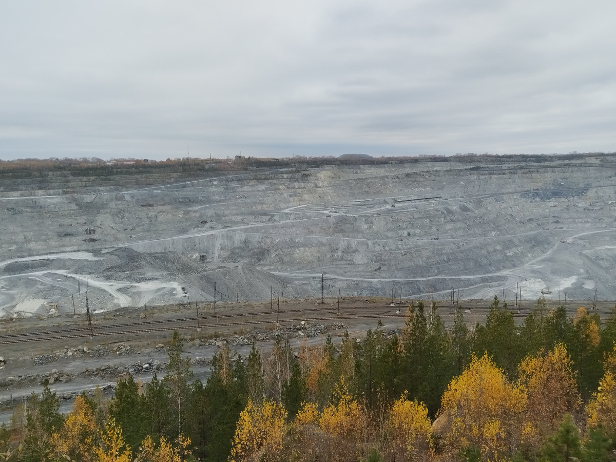 Вот оно, достояние Среднего Урала - карьер! (фото автора)