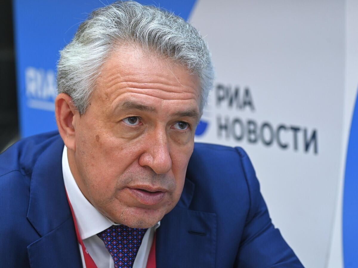    Генеральный директор, председатель правления компании "Росгеология" Сергей Горьков во время интервью МИА "Россия сегодня" на VI Восточном экономическом форуме© РИА Новости / Евгений Одиноков