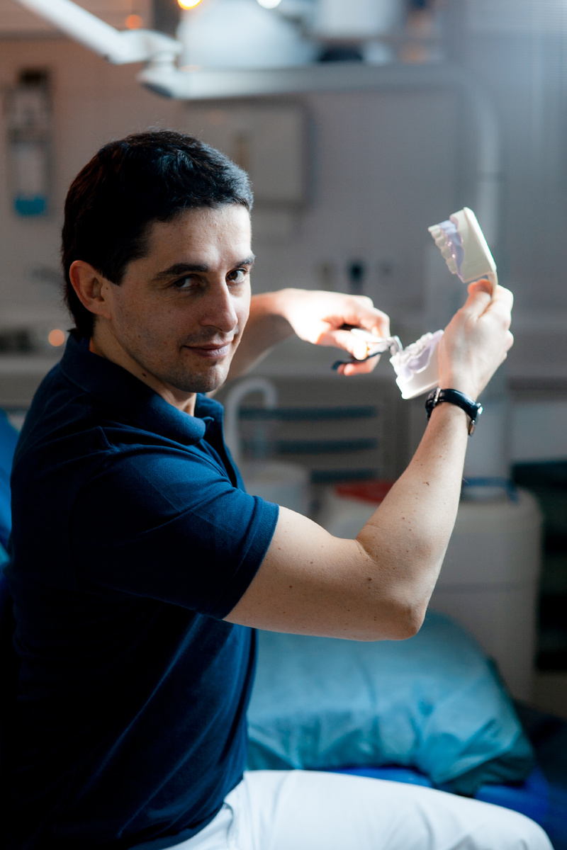 Фотография взята с сайта стоматологии Дмитрович Фэмили https://www.dmitrovich.ru/