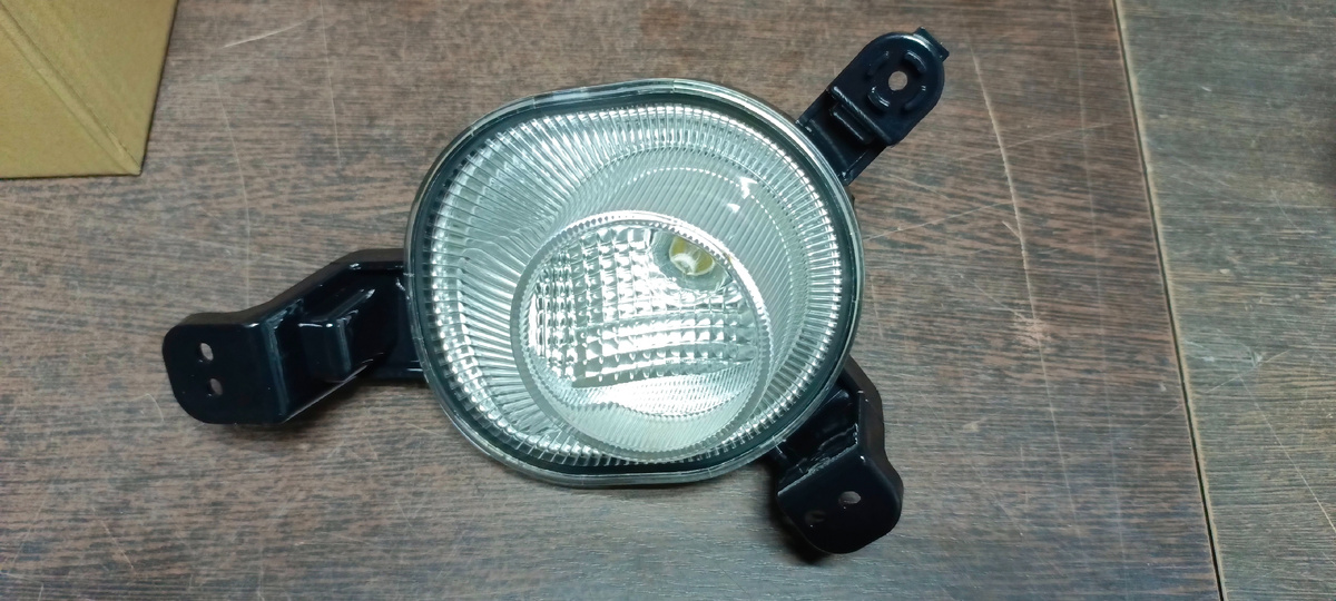 Левая противотуманная фара Kia Rio 4 2017- 2020 без линзы - оригинальная, 92207H0000
