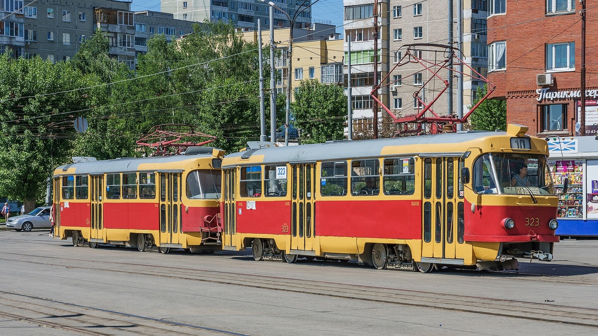 Трёхдверная Tatra T3SU в Екатеринбурге. Фото из Википедии. 