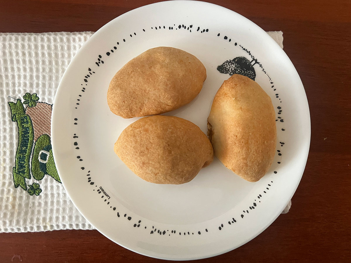 Пирожки с баклажановой начинкой