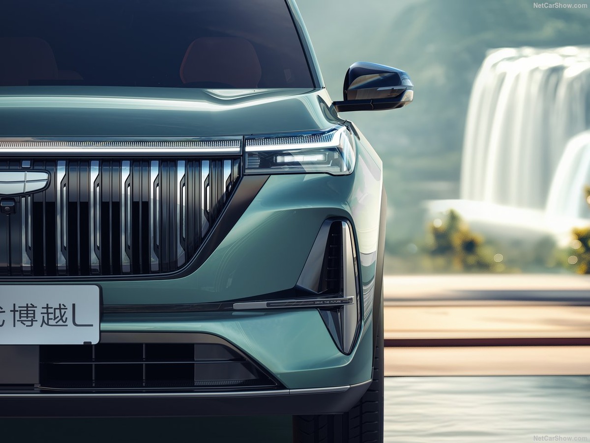 Здесь и далее - фото сайта netcarshow.com