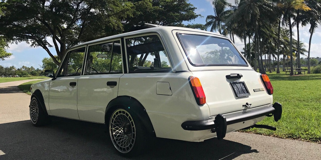 За что в Майами любят советские Жигули больше, чем премиальные авто? Объясняю просто