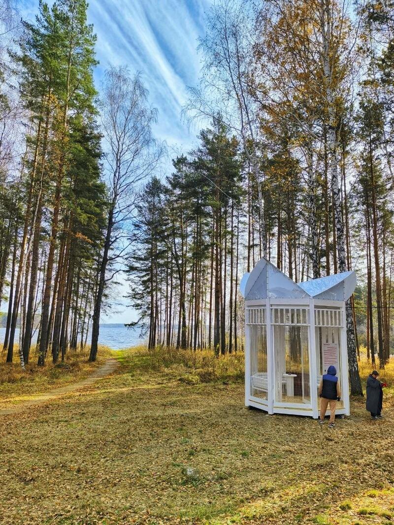    Автор telegram-канала «Коренной екатеринбуржец» Дмитрий Москвин. Ротонда «Теплица» в Рефтинском