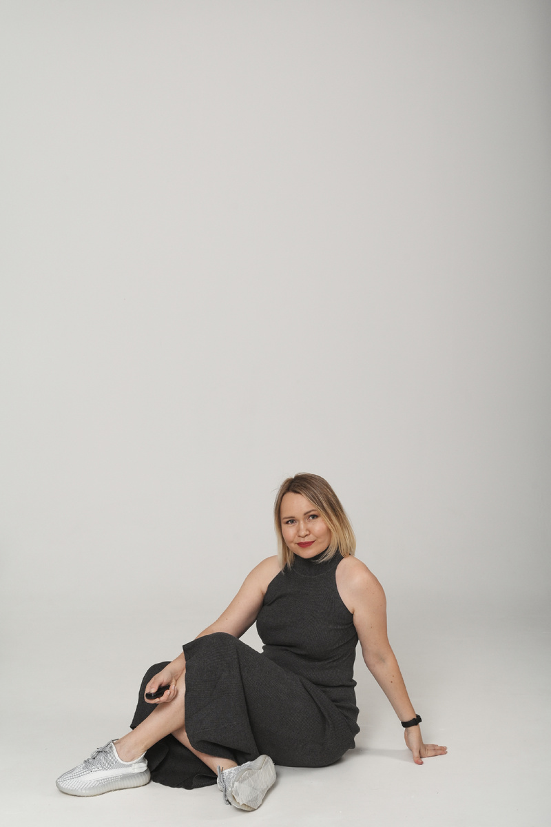 На фото я, кстати, после операции на стопу. У меня тут еще не получается ходить не хромая