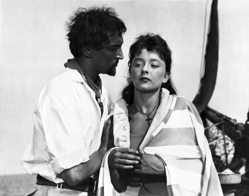    Михаил Козаков и Анастасия Вертинская. Кадр со съёмок фильма "Человек-амфибия". Фото: Russian Look/GlobalLookPress