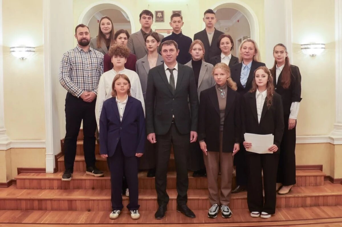    Мэр обсудил со школьниками создание туристических маршрутов в Воронеже