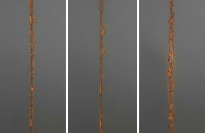 Слева направо испытания в камере солевого тумана для покрытий искусственно состаренных (ГОСТ 9.401 – 2018) на 0, 25 и 94 лет.