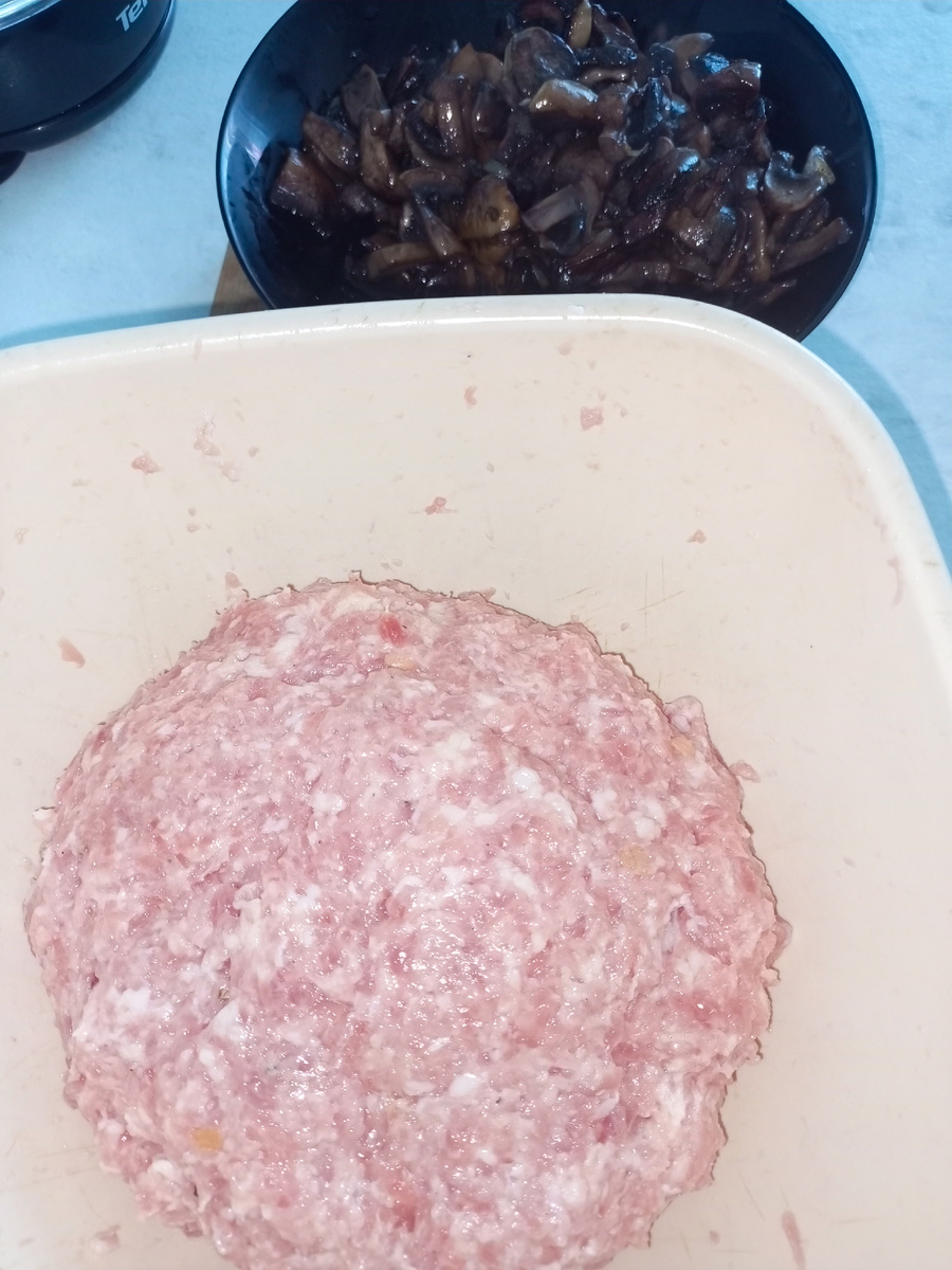 Фарш. Грибы. 