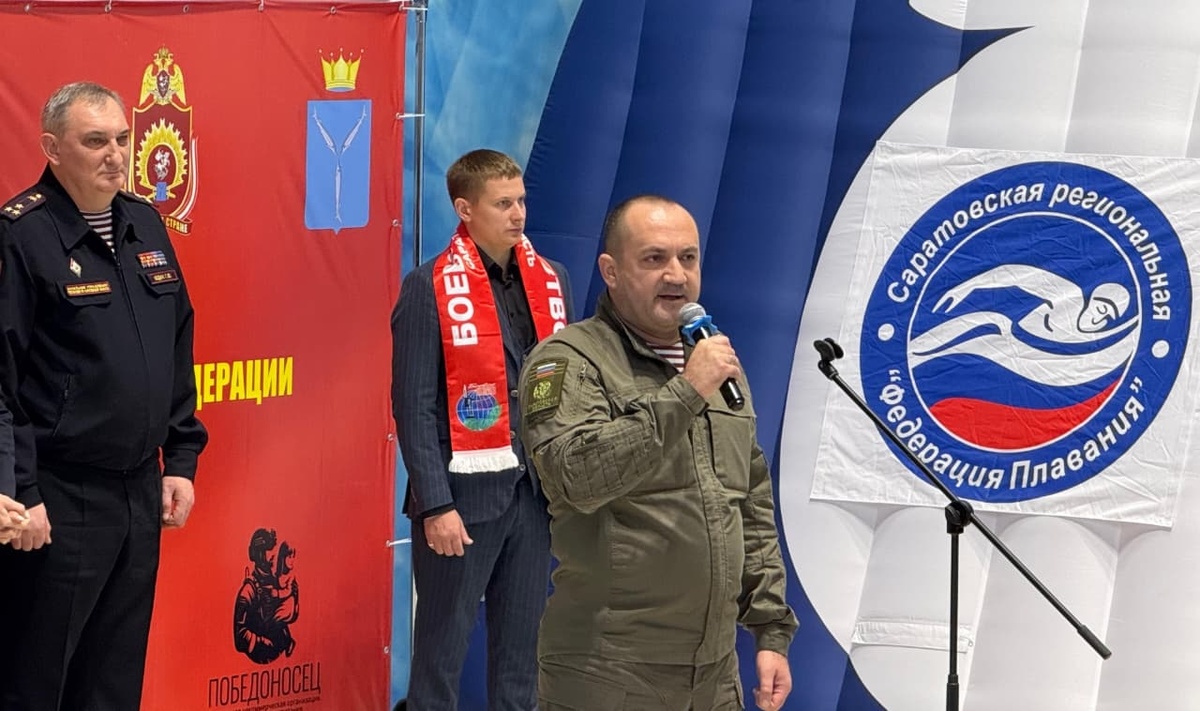    Депутат Калинин отметил благодарностями чемпионов по плаваниюНовости Саратова и области – Сетевое издание «Репортер64»