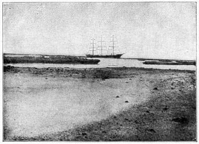 До катастрофы. Фотография из книги Феликса фон Люкнера «Seeteufel»