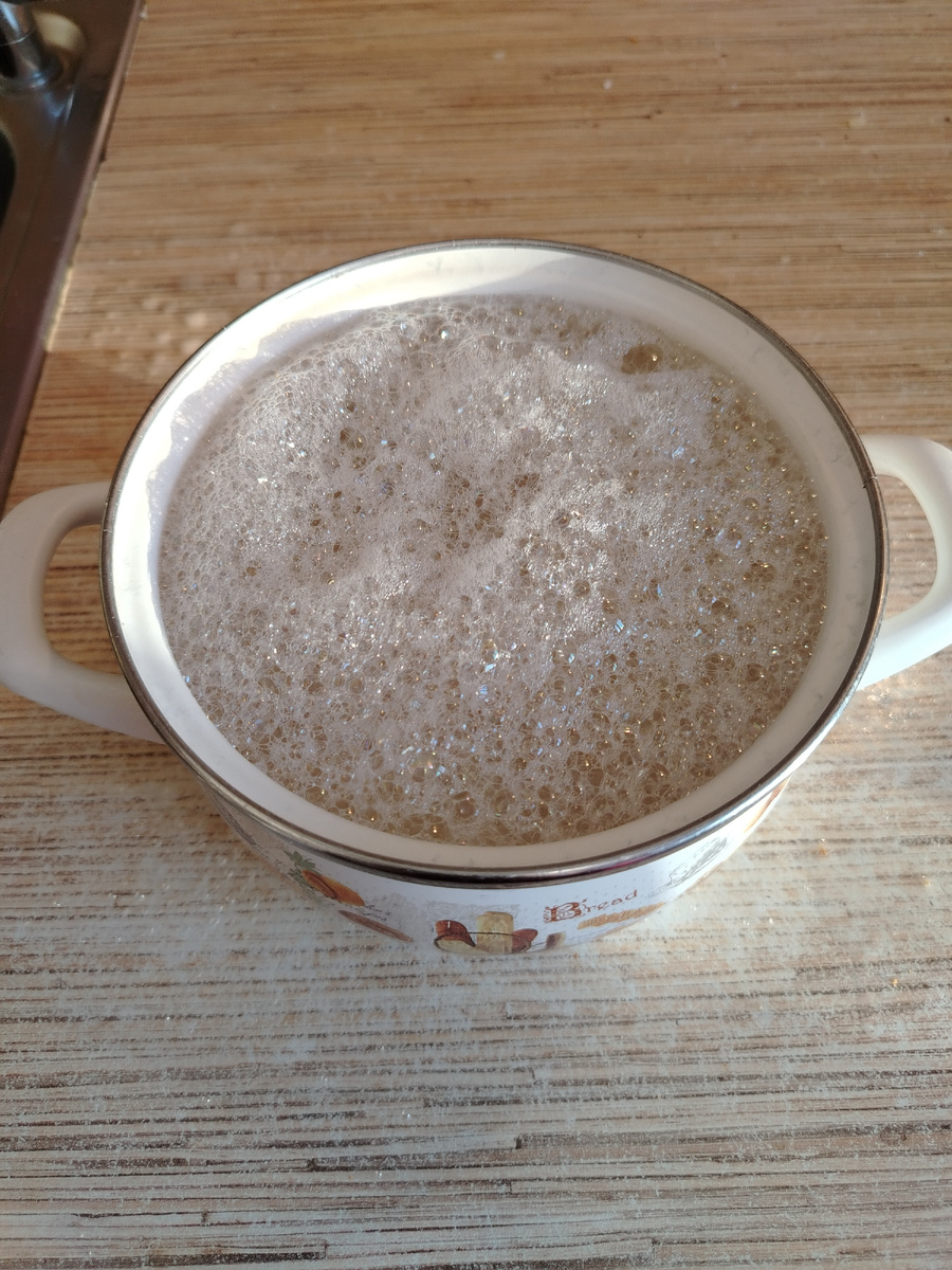 Отбеливатель сильно пенится