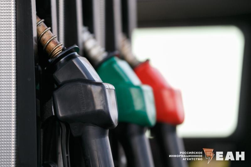    ЕАН. Шланги для заправки автомобилей на АЗС