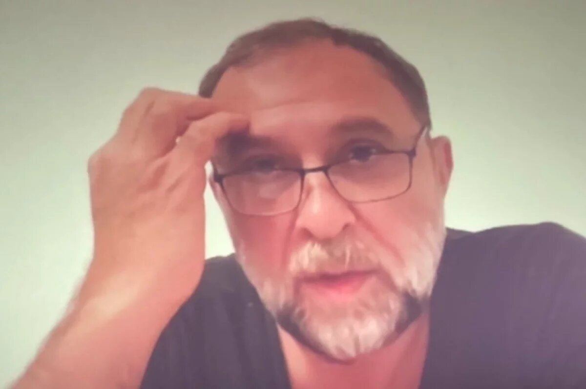    Онлайн-встреча с режиссёром фильма «Лермонтов» состоялась на спецпоказе в Перми.