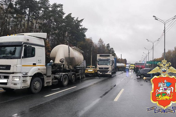     Авария с участием шести автомобилей произошла под Серпуховом
