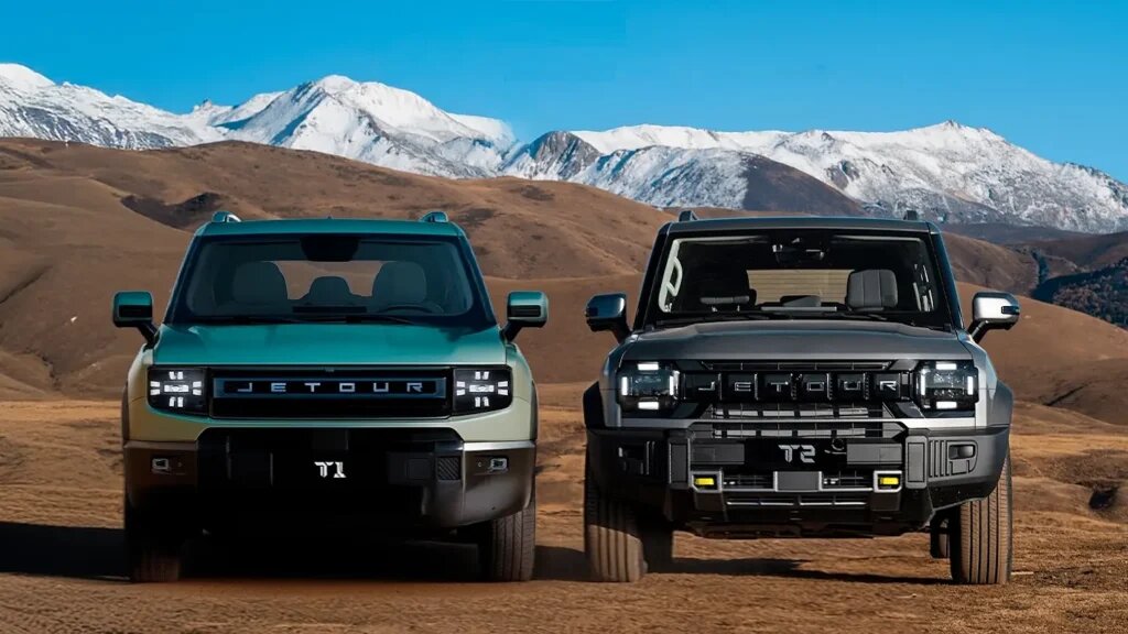 Jetour T1 (слева) и T2