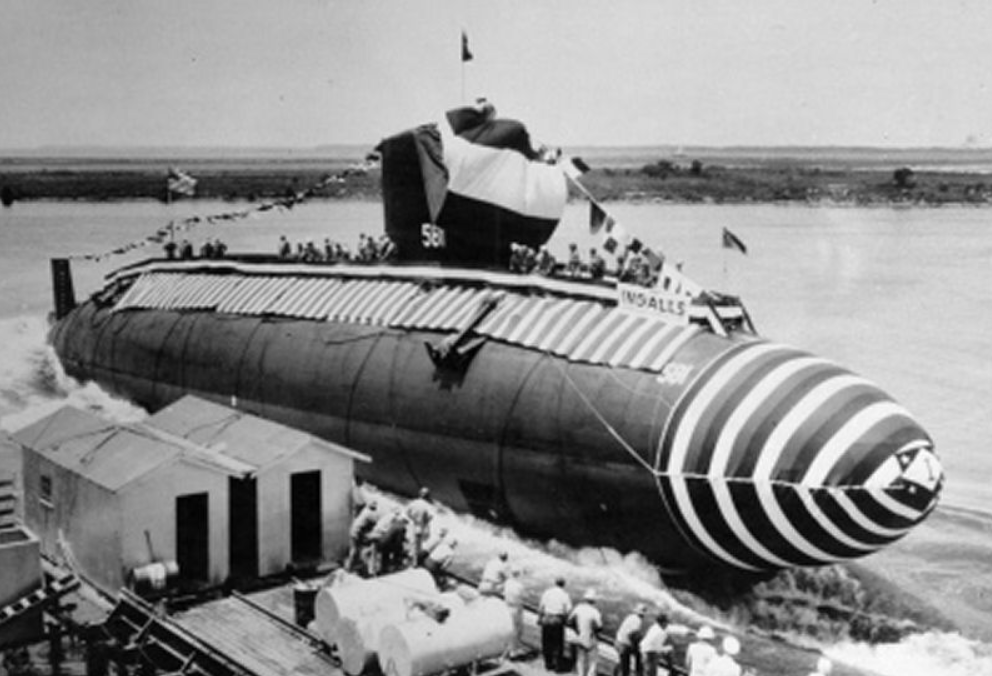 Спуск на воду подводной лодки SS-581 "Блюбэк"