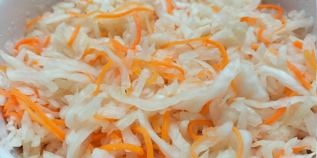 Капуста квашеная за 2-3 часа в горячем рассоле, хрустящая, очень вкусная