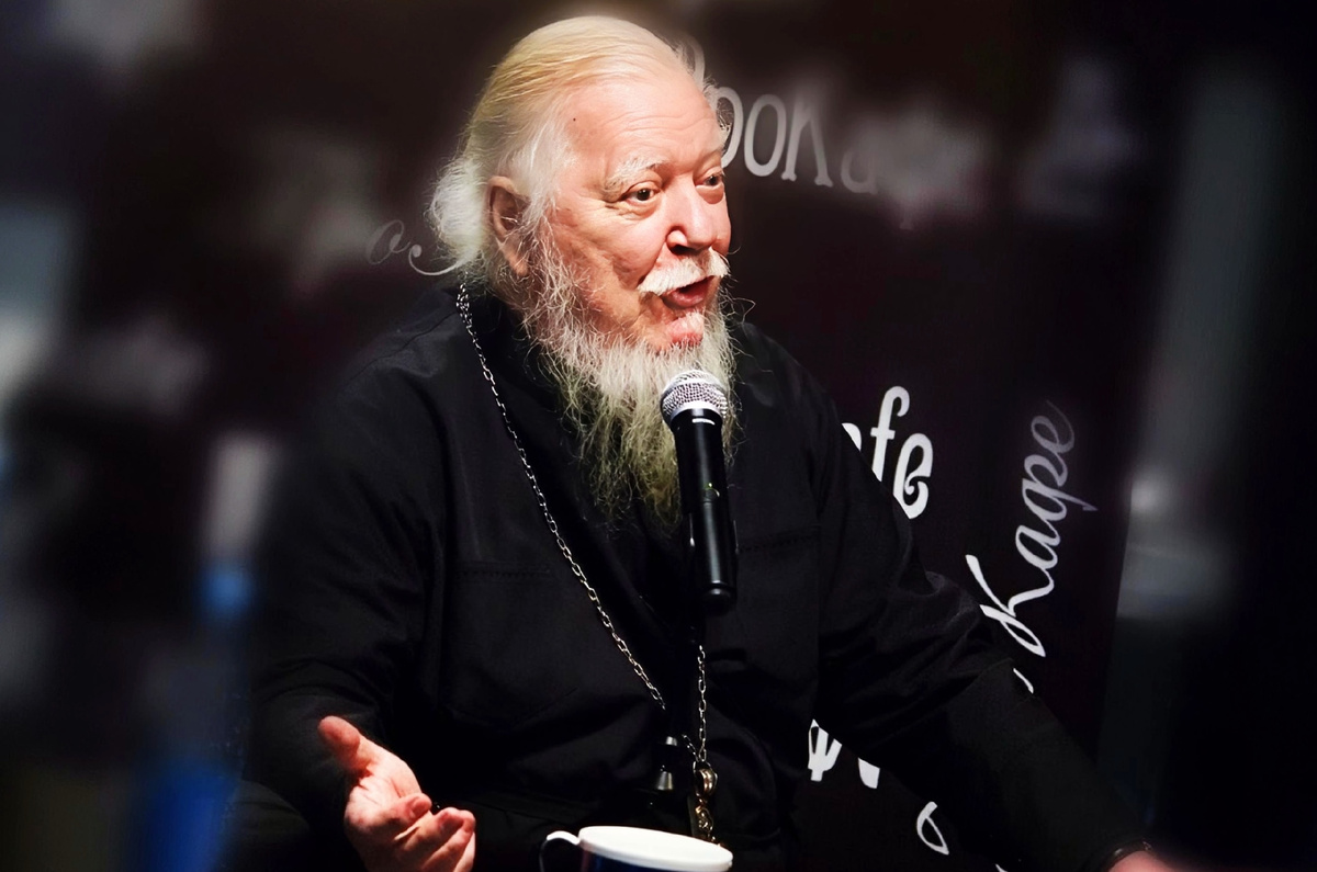 Димитрий Смирнов (07.03.1951 — 21.10.2020 гг.) — протоиерей, церковный и общественный деятель.