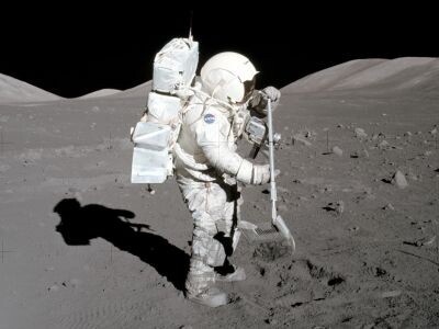    50-летние образцы лунного грунта удивили учёных