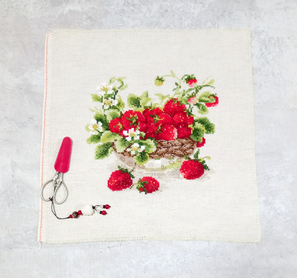 Садовая клубника от Риолис