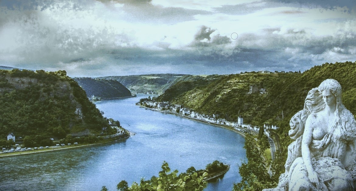 Лорелей на берегу реки Рейн, Германия, 1905 год. Верхняя долина Рейна — объект Всемирного наследия ЮНЕСКО.
