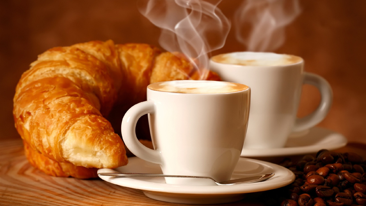 Эх... Сейчас бы круассан. Или шашлычок... Или пирожок с капустой... Или с картошкой и грибами... или манты и пельмешки... Я что - опять голодный? ) Почему я всегда голодный? )) Спасибо яндексу за аппетит )