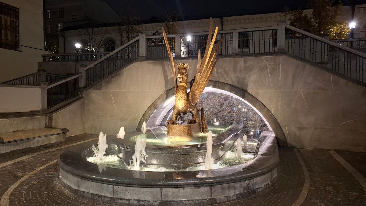 Зилант – это символ древнего города фото автора 