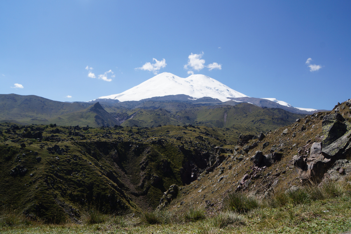 Вид на Эльбрус в Джилы Су