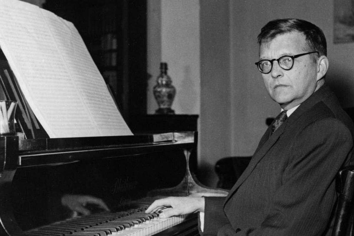 Композитор за инструментом 