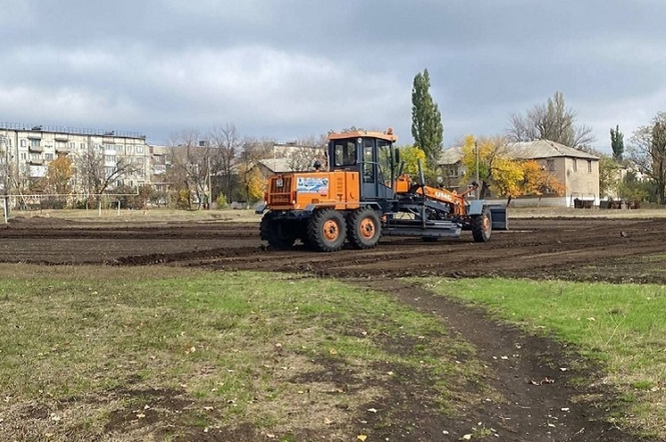    Строители уже приступили к подготовительным работам. Фото: ТГ/Чертков