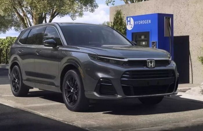 Японцы впереди.