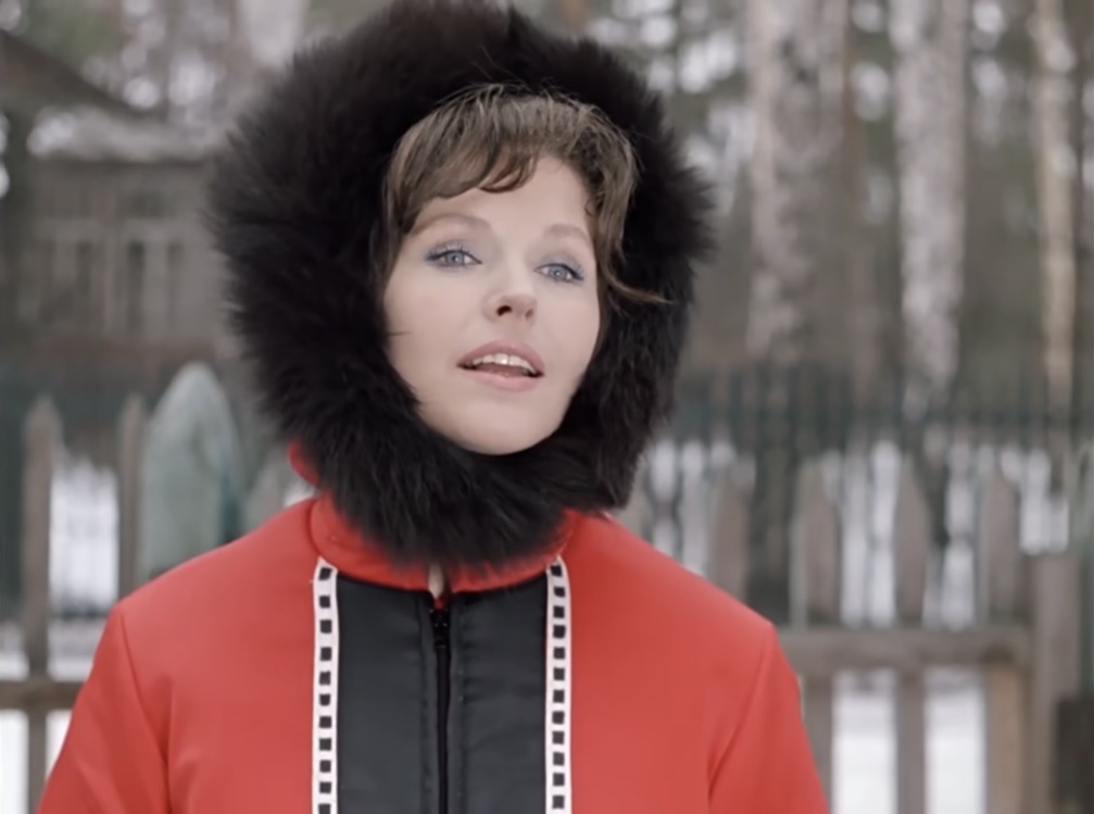 — Археологиии! Ау!