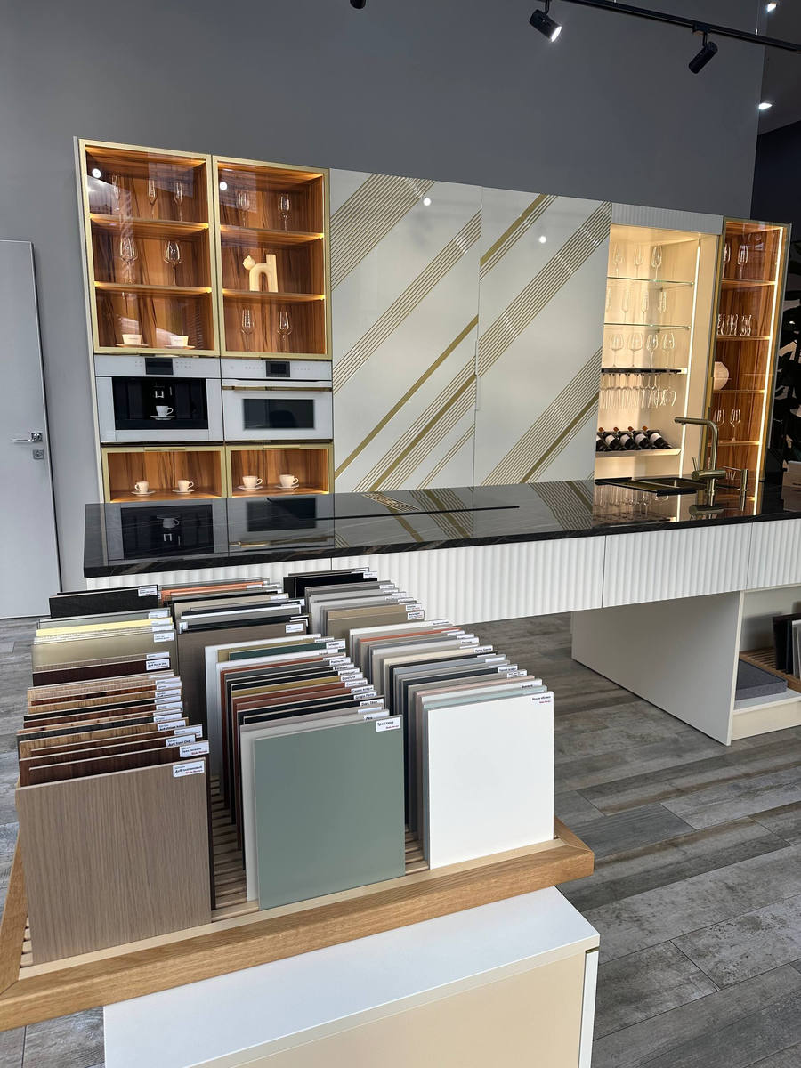 Кухня Ritz от компании Giulia Novars в салоне по адресу: Москва, ул. Авиаконструктора Микояна, 12