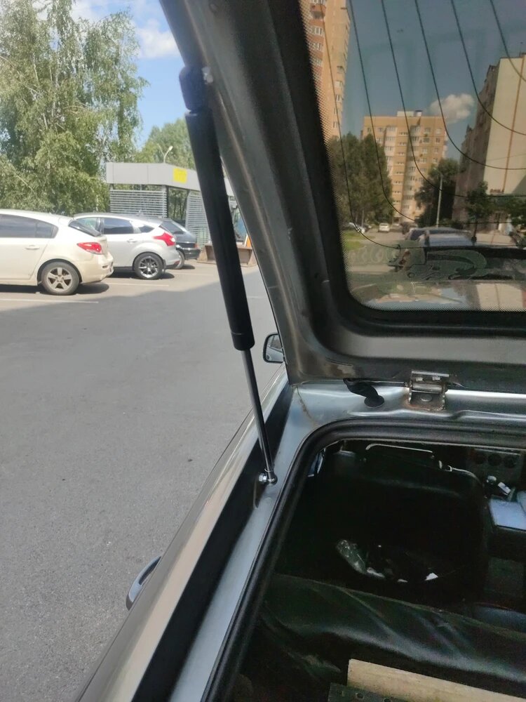 Установил их на ваз 2114, все четко работает, советую.