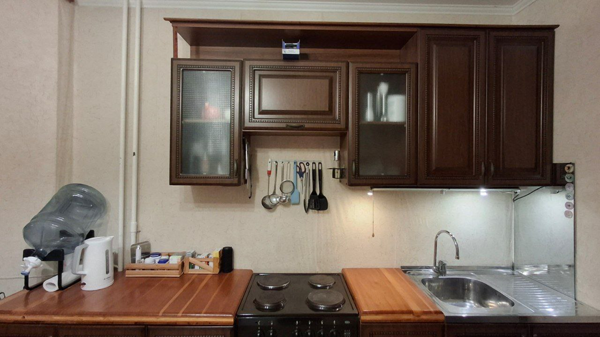 Промежуточный результат организации рабочей поверхности. Очень близко к тому состоянию, которое я могу назвать чистым