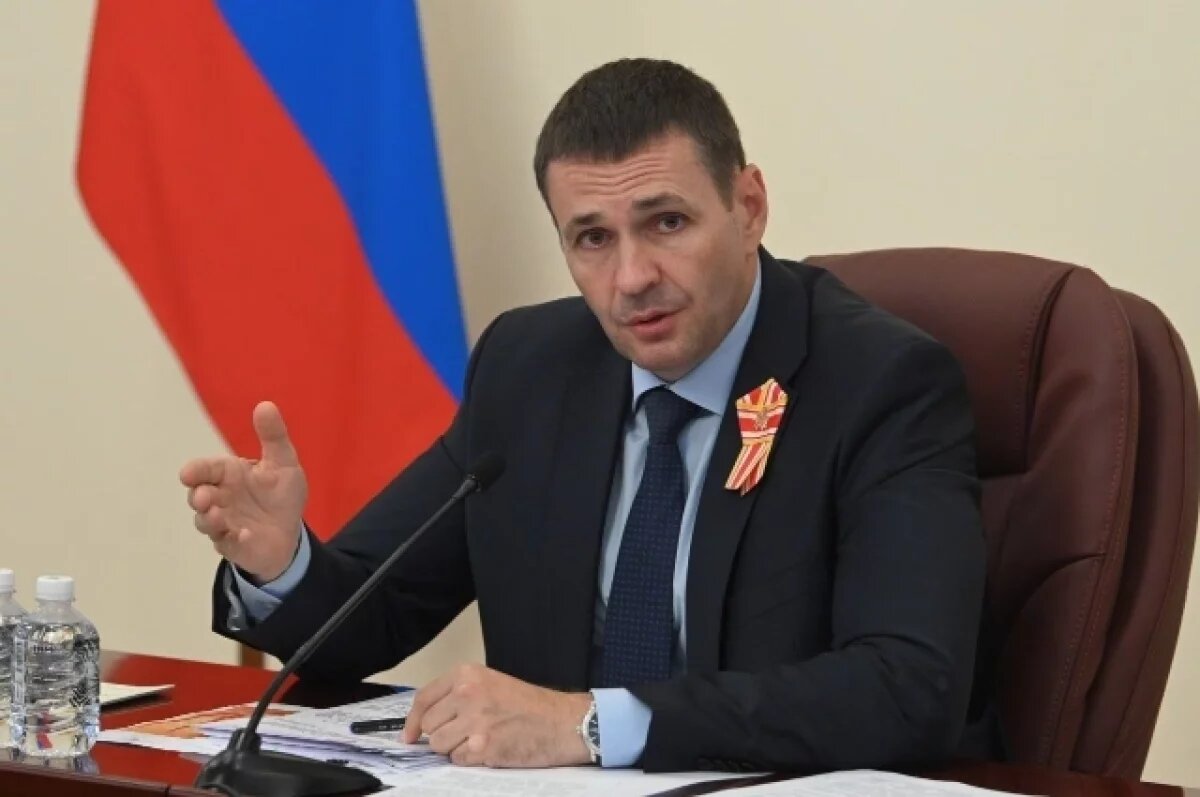    Демешин поздравил мужчин Хабаровского края с Днём отца