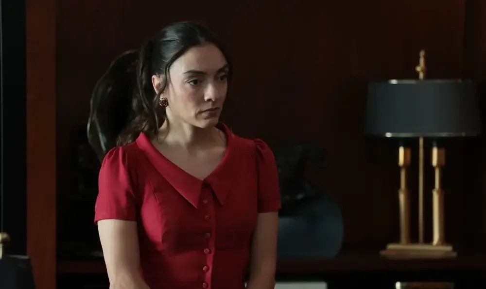 Фото из интернета. Фадиме, новое лицо в жизни Кенана и Хандан.