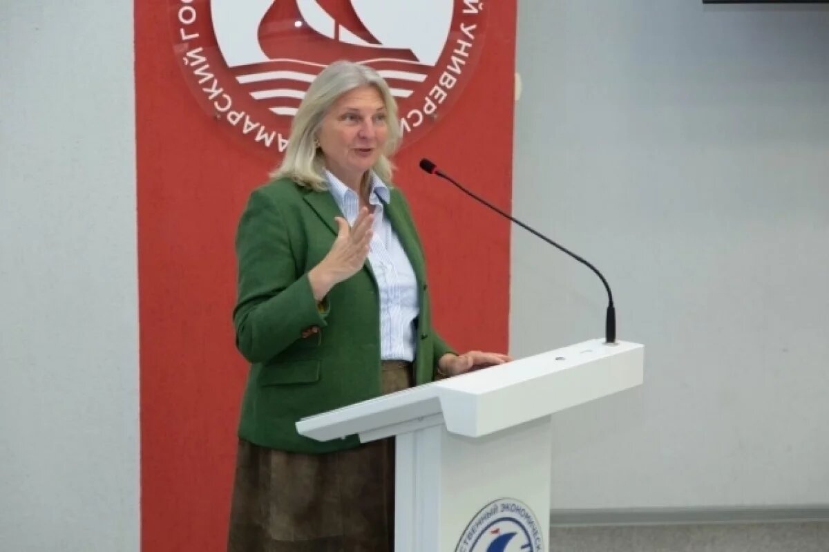    Кнайсль заявила, что Швейцария и Австрия де-факто утратили нейтралитет