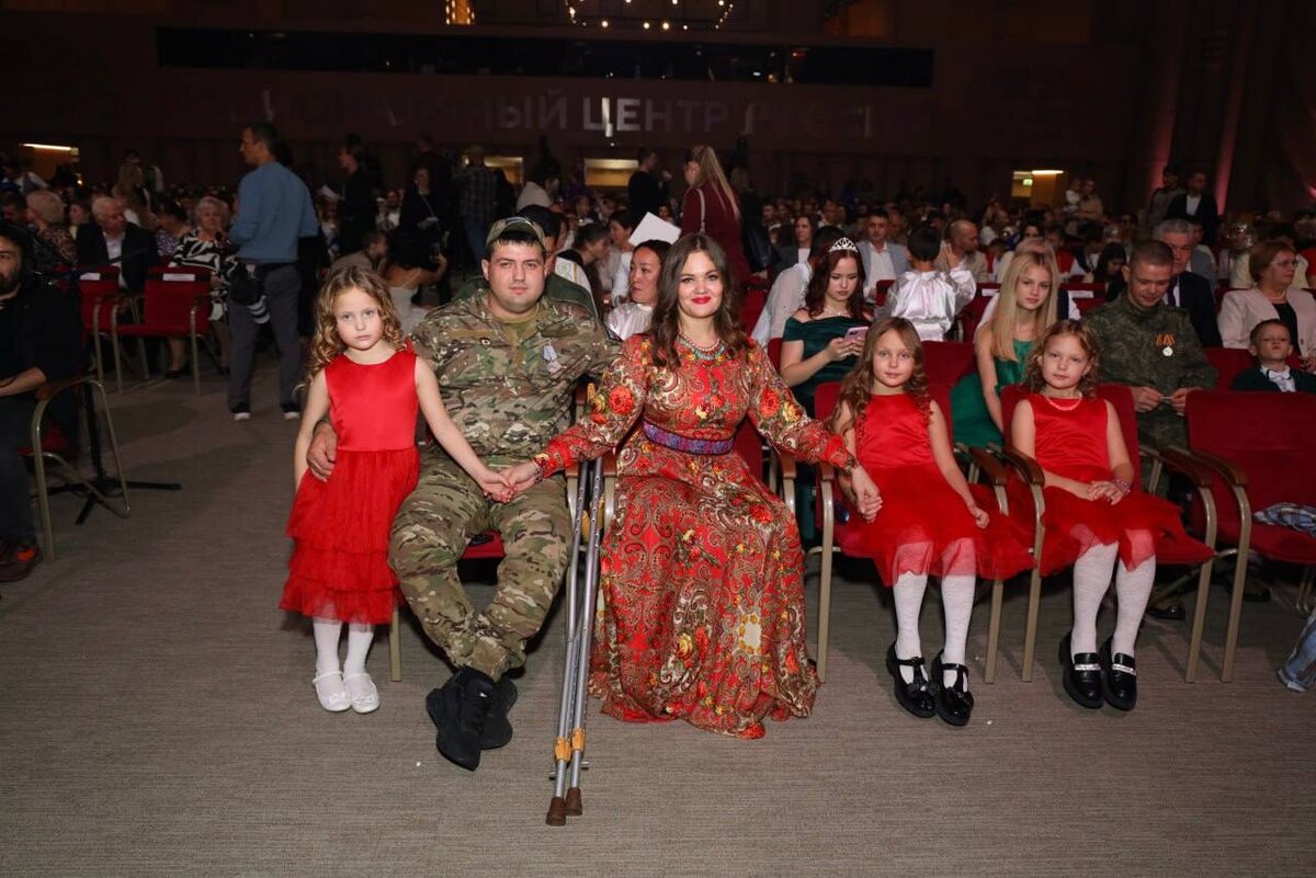 Семья из Ангарска одержала победу во всероссийском конкурсе "Семья года"
Фото: Пресс-служба правительства региона