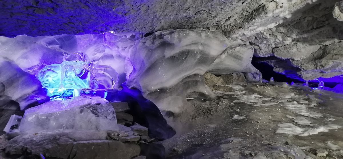 Бриллиантовый грот в Кунгурской ледяной пещере (Фото: Nixe (Bearna Team))