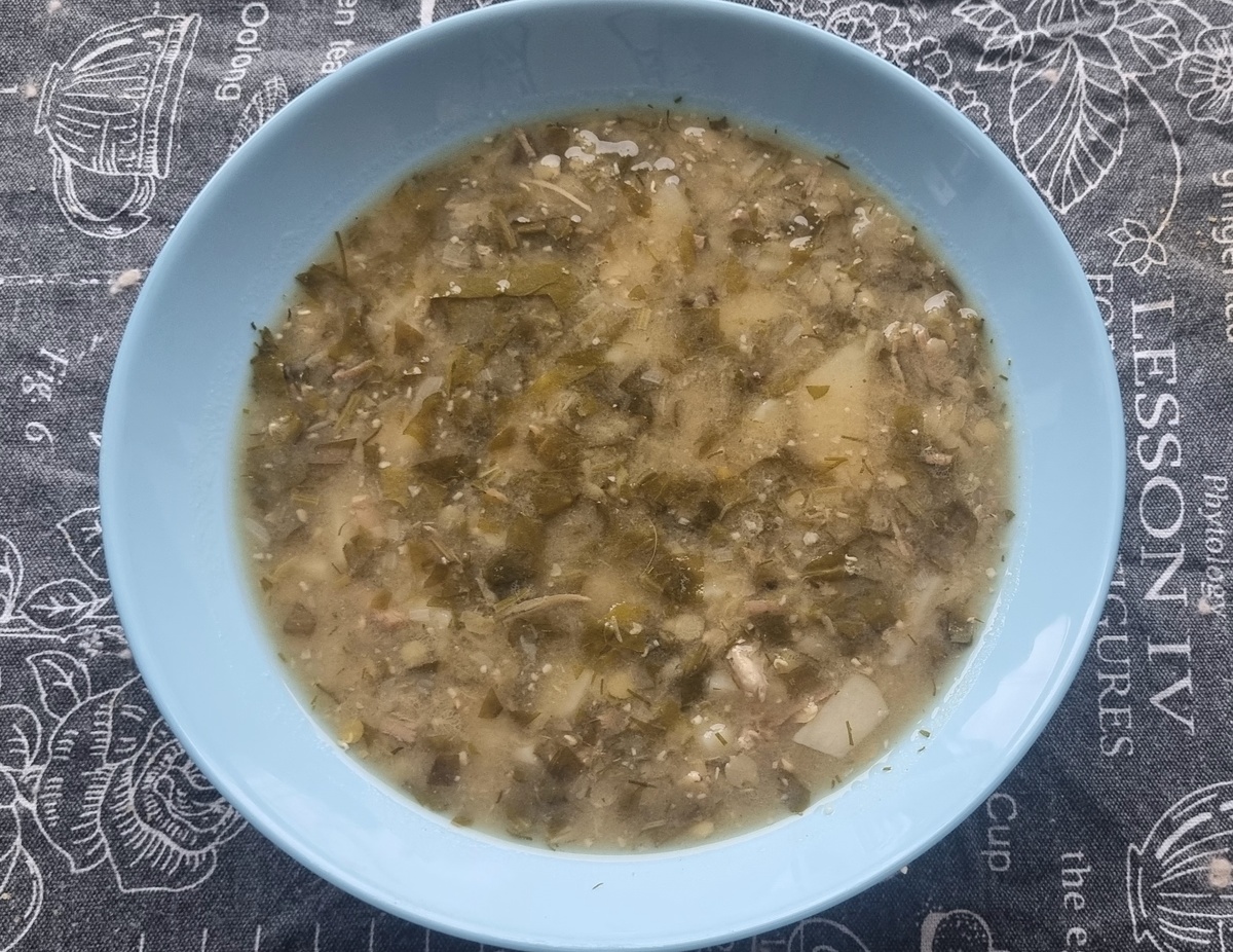 на улице солнышка нет, поэтому фотка сероватая получилась))